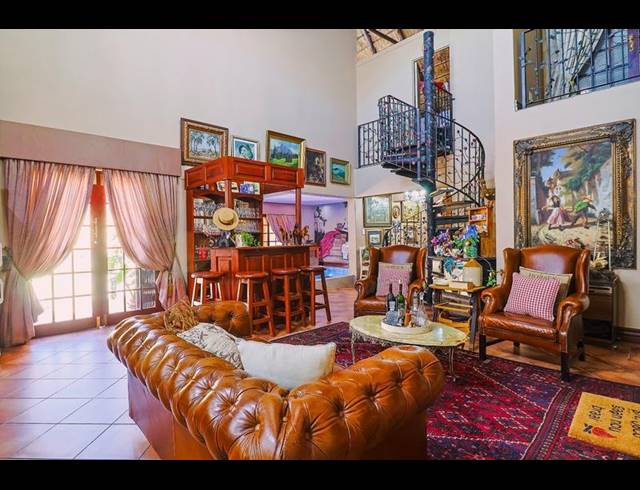 7 BEDROOM HOUSE FOR SALE IN ALBERANTE